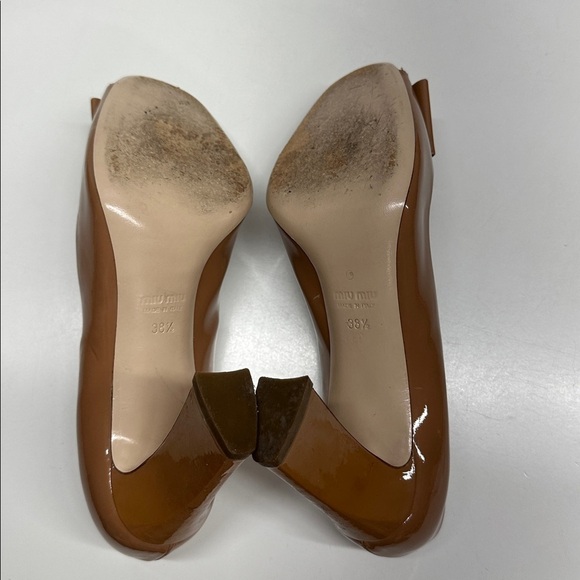 Miu Miu Heels Open Toe Patent Leather Bow Block Heel Tan Brown Size 38.5 US 8.5 - Picture 10 of 11